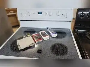 How to Clean Burnt Food Off a Glass Stovetop