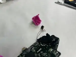CLA1oWpHoG4ZtJ2E
