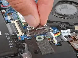 Liberação dos cabos da ventoinha do EliteBook 840 G7 da HP