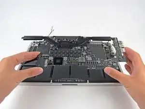 Remoção da placa lógica