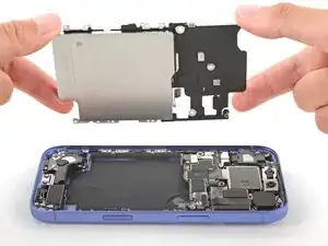 iPhone 17 Pro Battery Removal