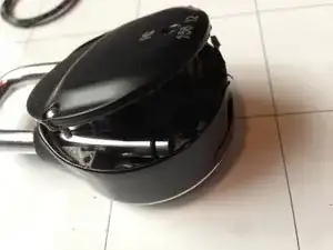 SUVakA1rHoBx1UJT