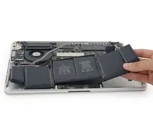Substituição da bateria do MacBook Pro 13" com tela Retina de início de 2015