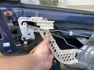 YAPjEGsxaKDm1F1Z