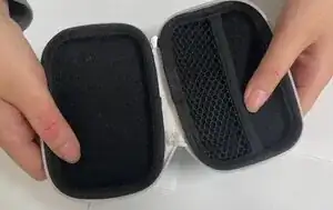 The final case should zip up with ease. The fabric hinge should be secure.