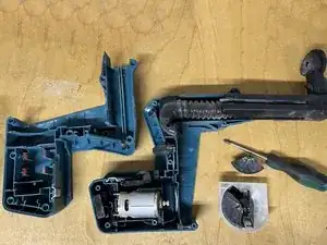 Makita DX02 Dust Extraction Unit for BHR243 Housing Disassembly