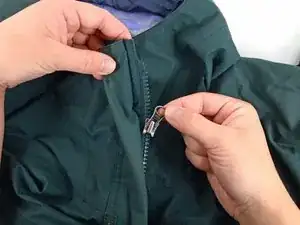 Substituição do cursor para zíperes de dentes de plástico