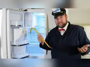 How to Defrost and Remove a Refrigerator Icemaker