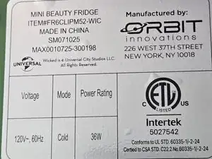 Mini-Fridge - Approx. 200 cubic Inches