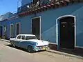 Um Ford 1956 na cidade cubana de Trinidad