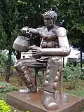 Escultura representando uma pessoa preparando mate em Posadas, na província argentina de Misiones