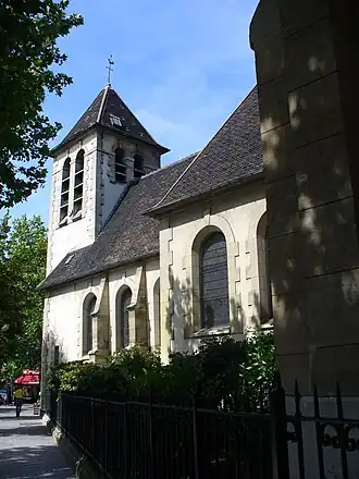 Église Saint-Médard.