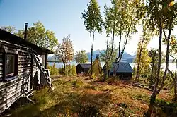 Aldeia lapónica temporária de Östra Ritjemjåkks (sameviste)