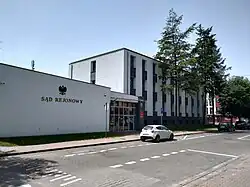 Prédio do Tribunal Distrital na rua Staropijarska