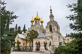 Catedral de Alexander Nevsky (Yalta) (arq. Nikolay Krasnov, 1891-1902)