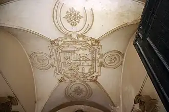 Outra visão mais completa do Belisário no pátio.