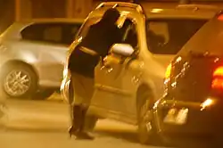 As mulheres traficadas usadas para prostituição na Europa Ocidental podem, através de ameaças ou intimidação, ser forçadas a transferir seus ganhos para seus traficantes.