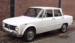 Giulia Super 1300 (1970).
