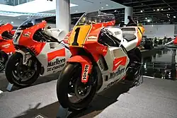 YZR500