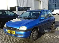 Opel Corsa B, base do Chevrolet Corsa.