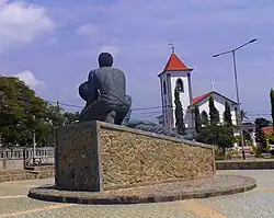 Memorial de Santa Cruz e Igreja de Santo António em Motael