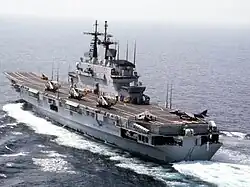 O porta-aviões italiano Giuseppe Garibaldi (551).