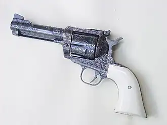 O Blackhawk serve de base para inúmeras customizações, essa foi feita pelos membros da American Pistolsmith's Guild.