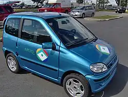 Automóvel com motor Quasiturbine adaptado para funcionar com ar comprimido.