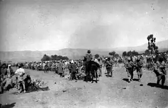 Prisioneiros no campo de Kaukab