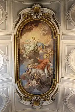 "Glória de São Lourenço", de Antonio Bicchierai, no teto de uma das capelas