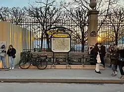 Acesso à estação.