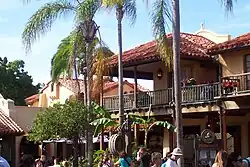 Adventureland (exterior da Tortuga Tavern)