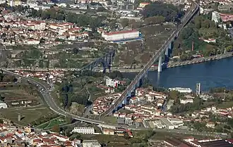 Vista aérea da zona de Quebrantões (quarto inferior direito da foto)