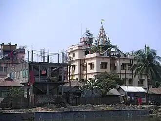 Edifícios em Agartalá