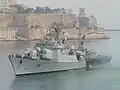 Uma fragata líbia da classe Al Ghardabia em Valletta, 2005.
