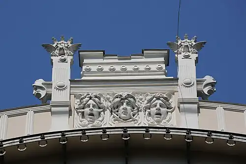 Construção em Alberta iela 4