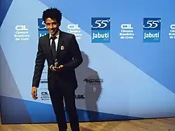 Aldri Anunciação vencedor, em primeiro lugar, do Prêmio Jabuti de Literatura na categoria Ficção Juvenil 2013.