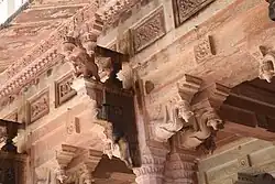 Colunas duplas no Forte Amer