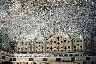 Teto espelhado do Jai Mandir