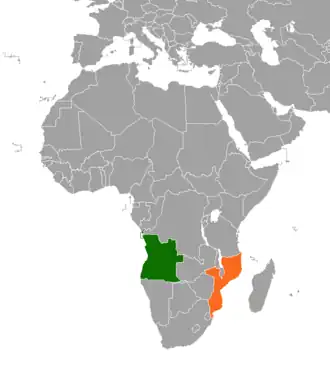 Mapa indicando localização de Angola e de Moçambique.
