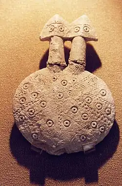 Ídolo, em exposição no Museu das Civilizações da Anatólia, Ancara