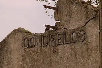 Ruínas do Apeadeiro de Gondifelos, em 2006.
