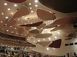 Nuvens acústicas (1953). Aula Magna da Universidade Central da Venezuela.