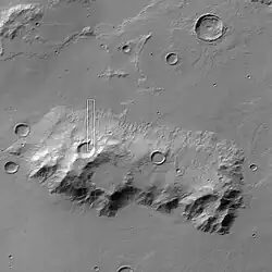 Ausonia Mensa, visto pela MGS. Essa mensa erodida possui vários canais.