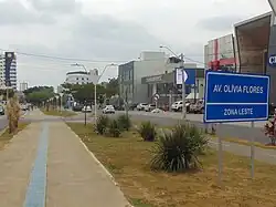 Avenida Olívia Flores, uma das principais avenidas do bairro Candeias