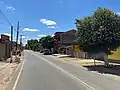 Avenida Sebastião José Tavares no começo do distrito