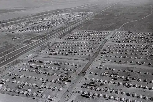 Campo de refugiados do Azerbaijão perto de Beylagan