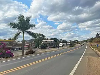 BR-116 na zona urbana de Ubaporanga