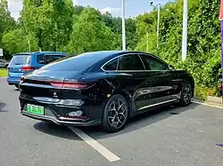 Visão traseira do BYD Han EV (facelift)