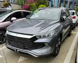 Visão frontal do BYD Song Pro DM-i (2023)